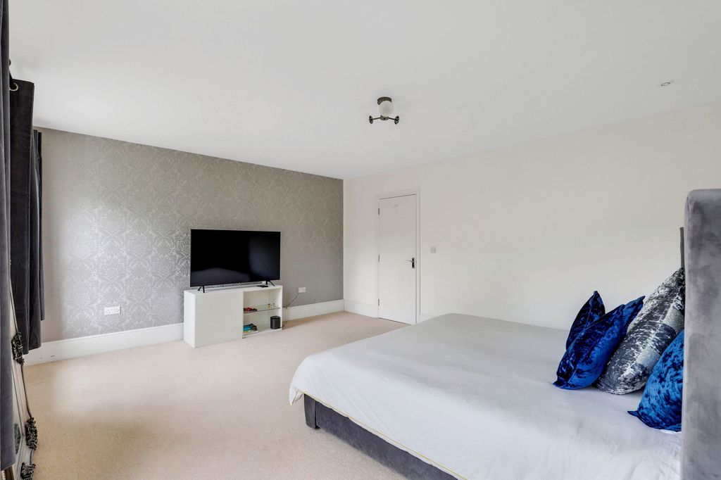 Additional image 20 of 3 bed terraced house for saleMansfield Road, Nottingham NG1