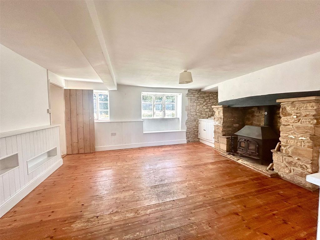 Property photo 2 of 11 Picture No. 07