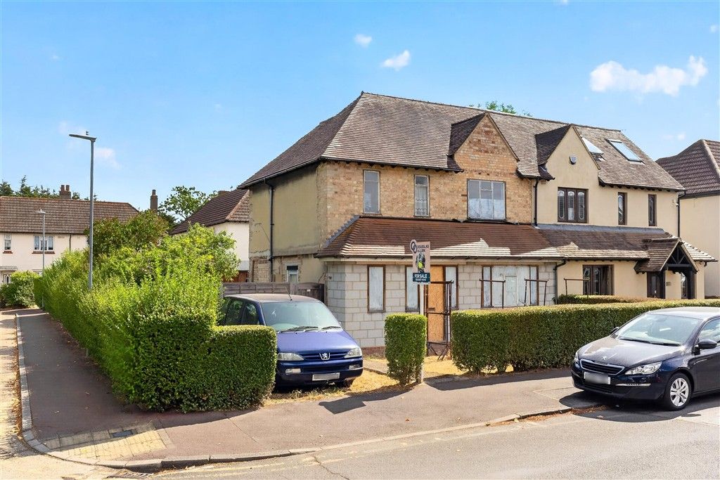 Property photo 1 of 10 External