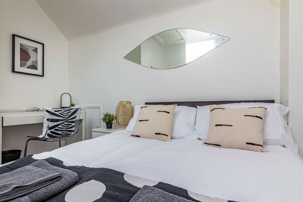 Property photo 3 of 14 23Bridlingtonstreet-7 1