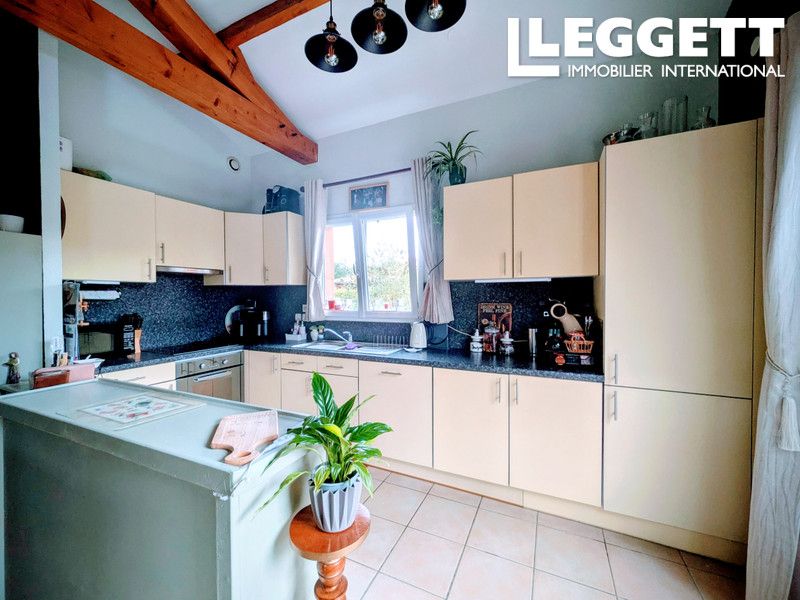 Property photo 3 of 10