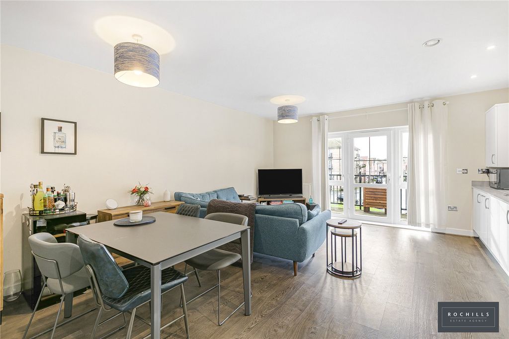 Property photo 2 of 19 Picture No. 04