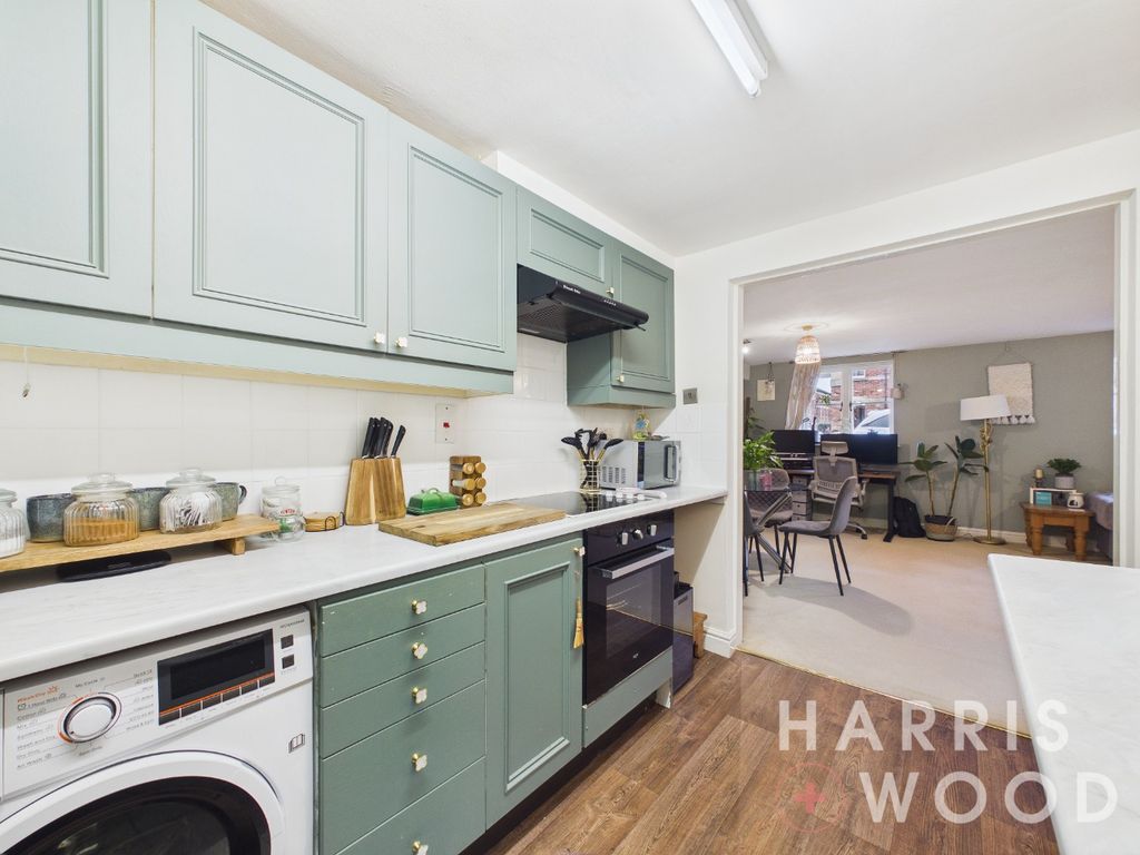 Property photo 2 of 12 4713063