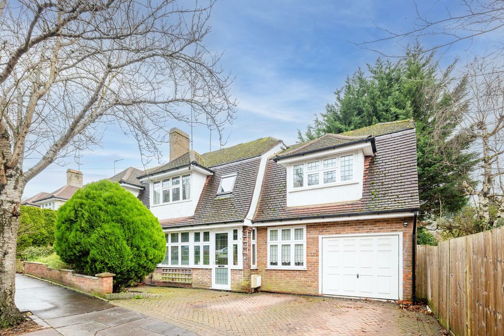 Property photo 1 of 18