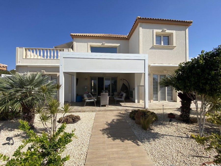 Property photo 1 of 30