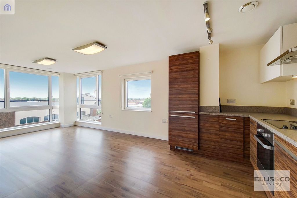 Property photo 1 of 11 Picture No. 10