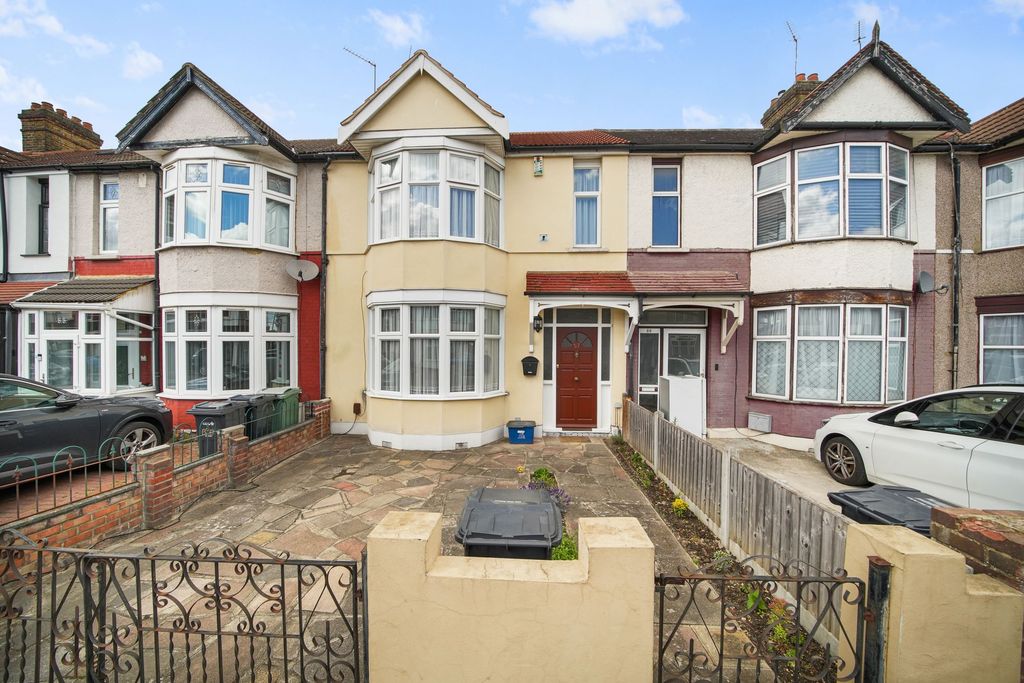 Property photo 1 of 31