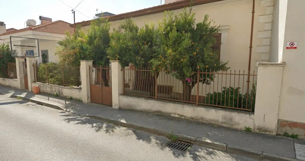 Property photo 2 of 2