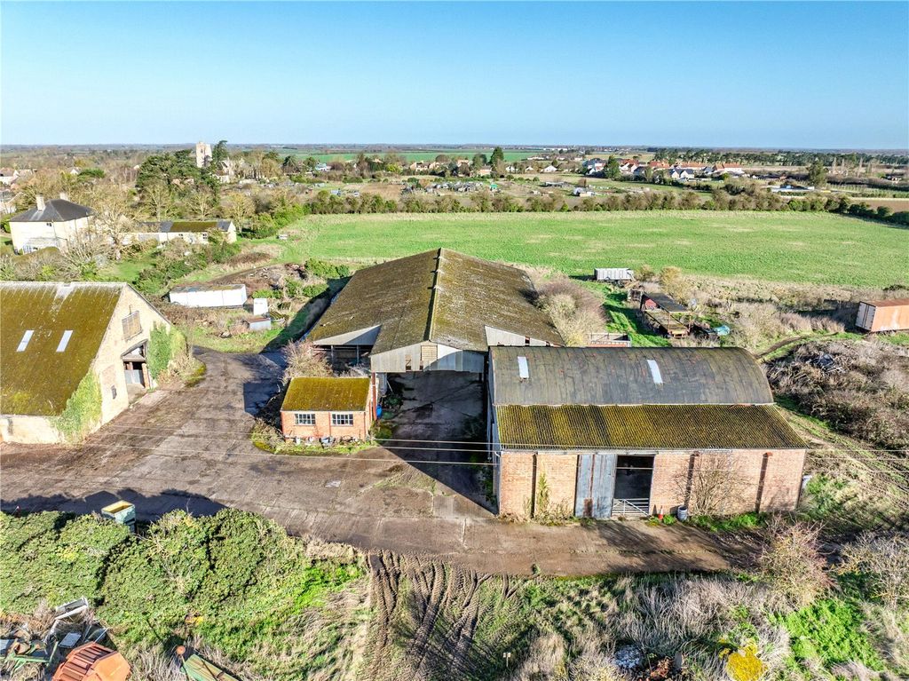 Property photo 2 of 8 Picture No. 13