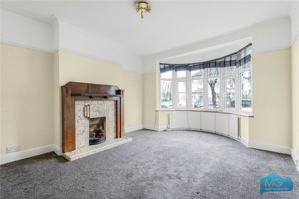 Property photo 2 of 41 Picture No. 14