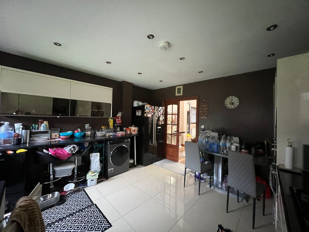 Property photo 3 of 29