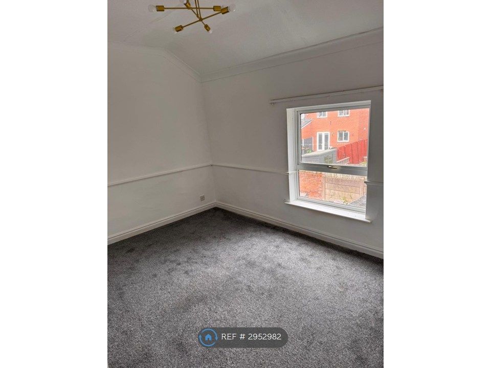 Property photo 1 of 6 Second Bedroom