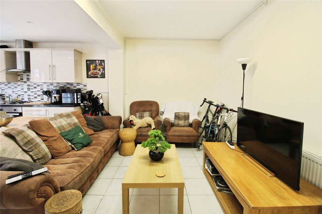 Property photo 3 of 14 Kitchen/Living Room