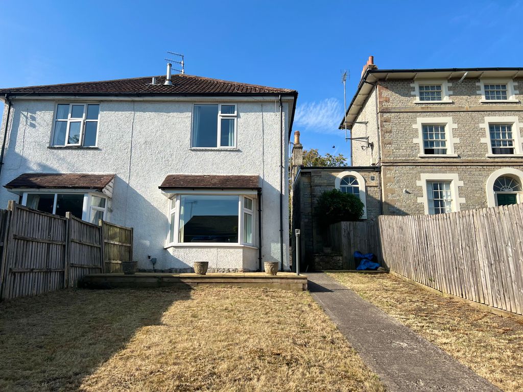 Property photo 1 of 9 Front