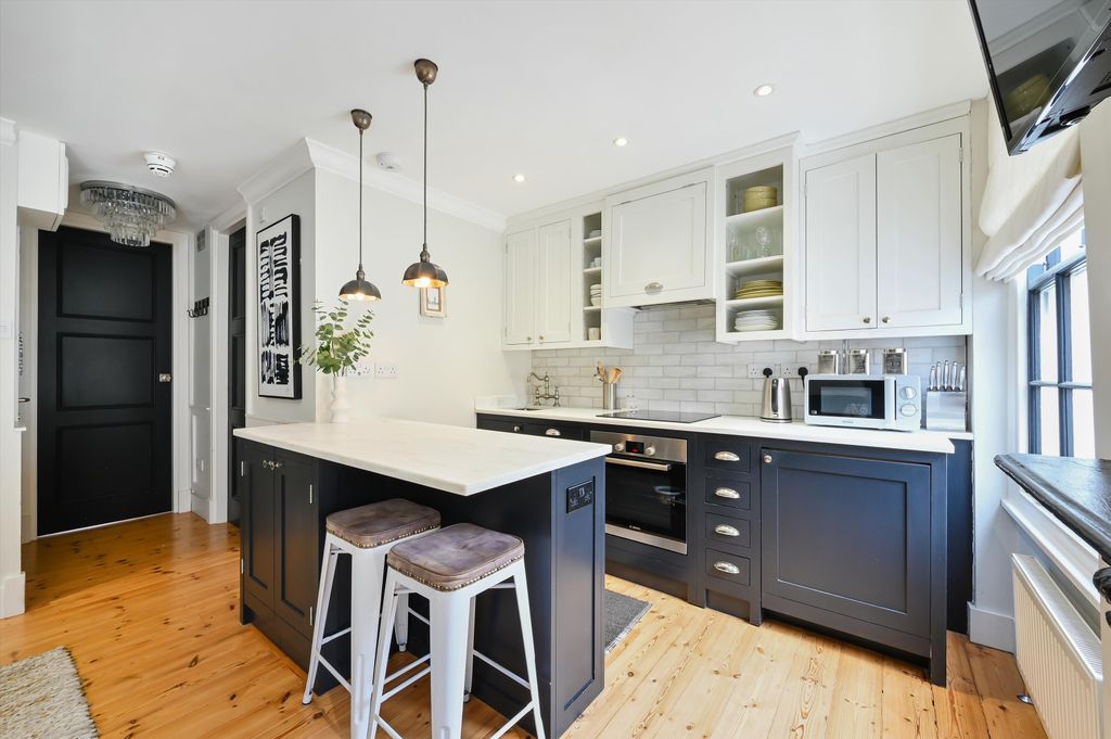 Property photo 2 of 10 Image