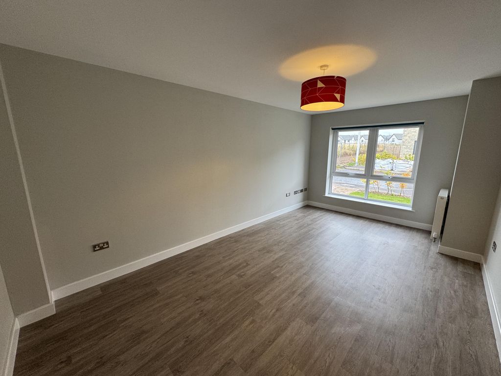 Property photo 3 of 48