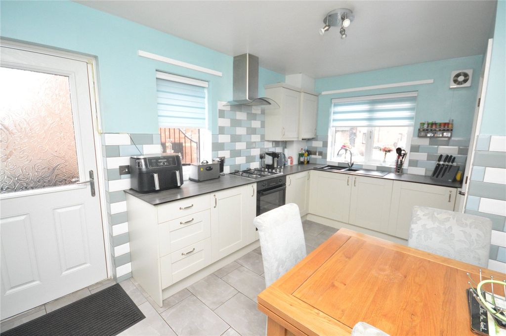 Property photo 3 of 10 Picture 3