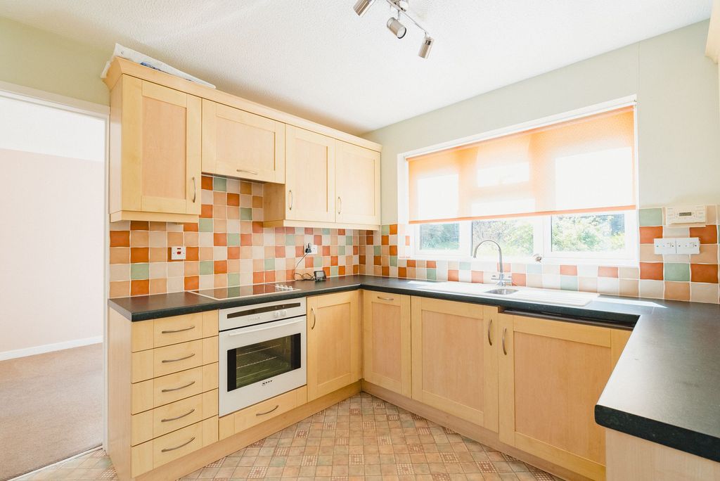 Property photo 2 of 14