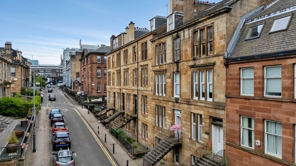 Property photo 1 of 22 1-Web-Or-Mls-259 Renfrew Street Flat 2.2_43