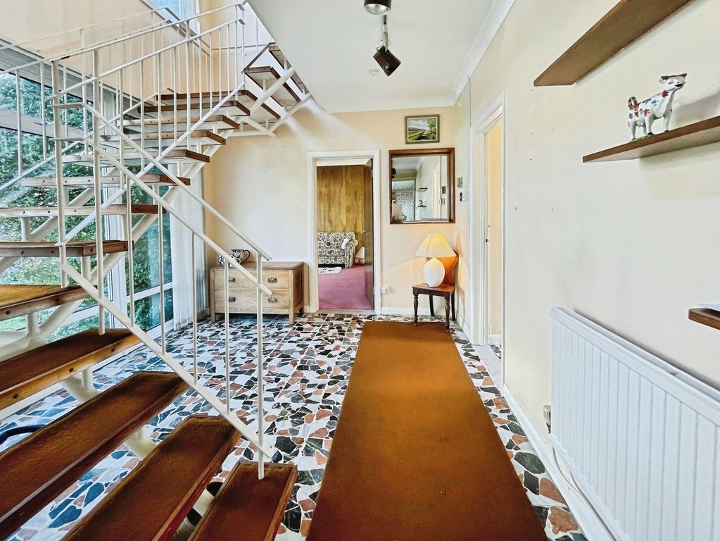 Property photo 3 of 22