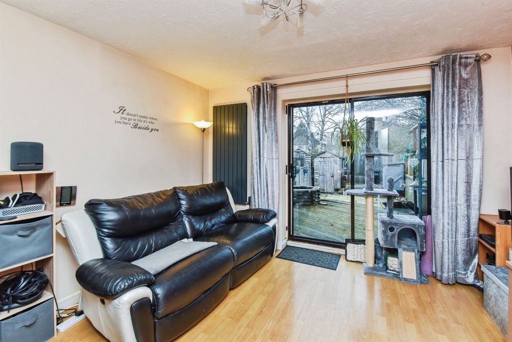 Property photo 3 of 15