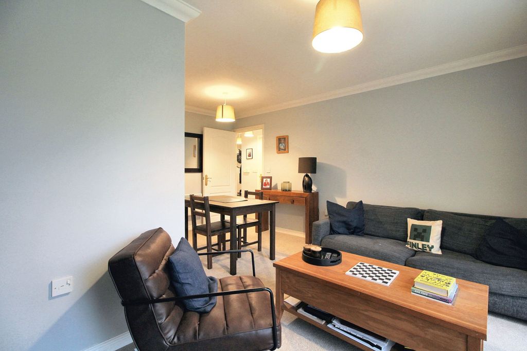 Property photo 3 of 13