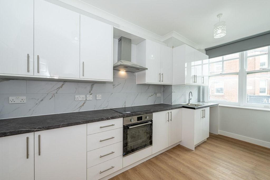 Property photo 2 of 12 Kitchen