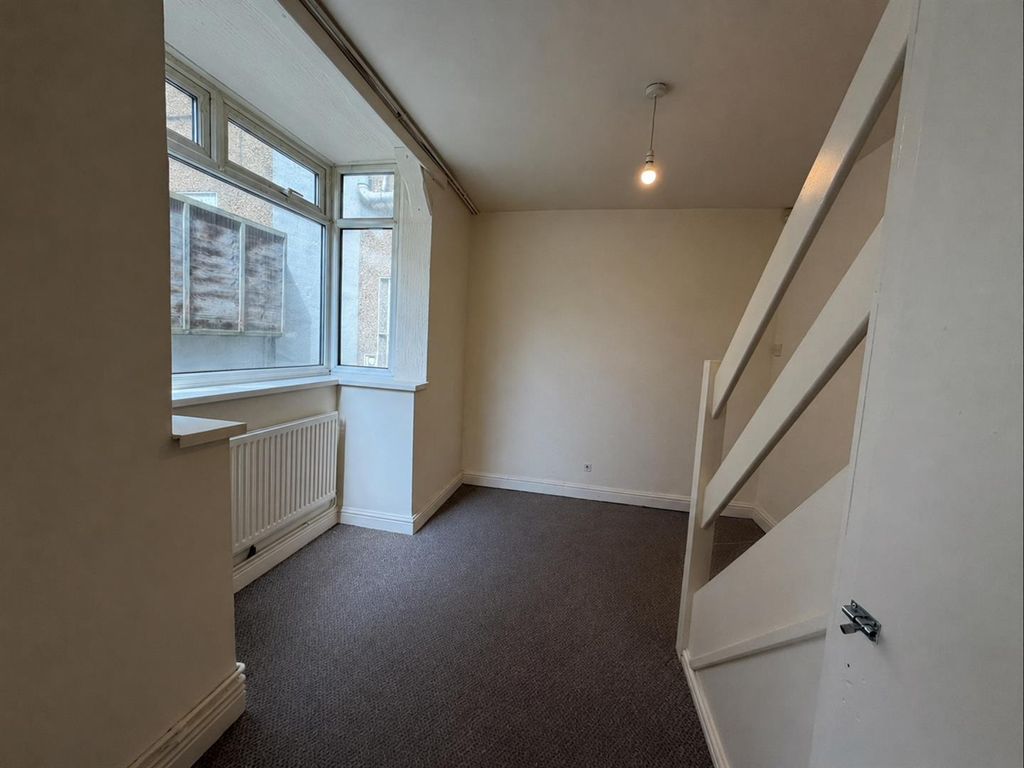 Property photo 3 of 7 F0A28Db6-303c-4035-9A05-7652F53E4Cf2.Png