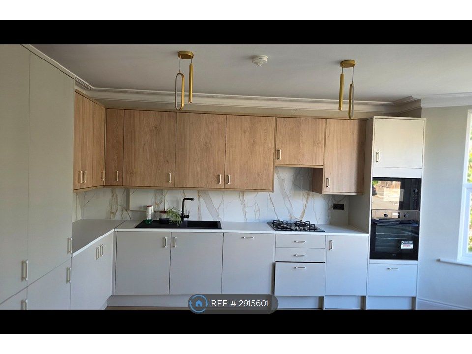 Property photo 1 of 35