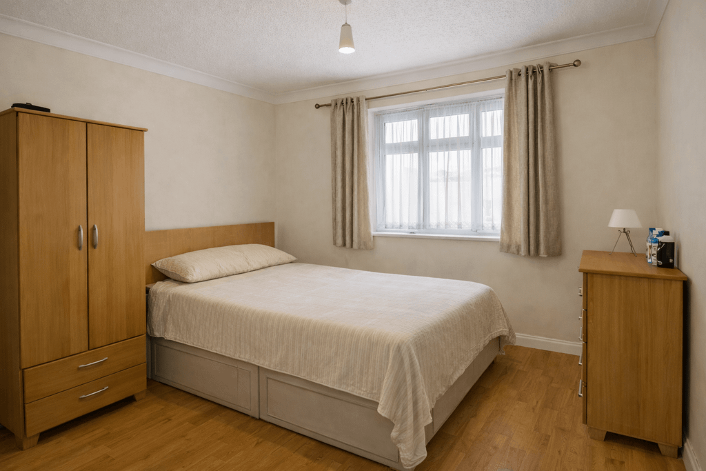 Property photo 3 of 6 Gallery