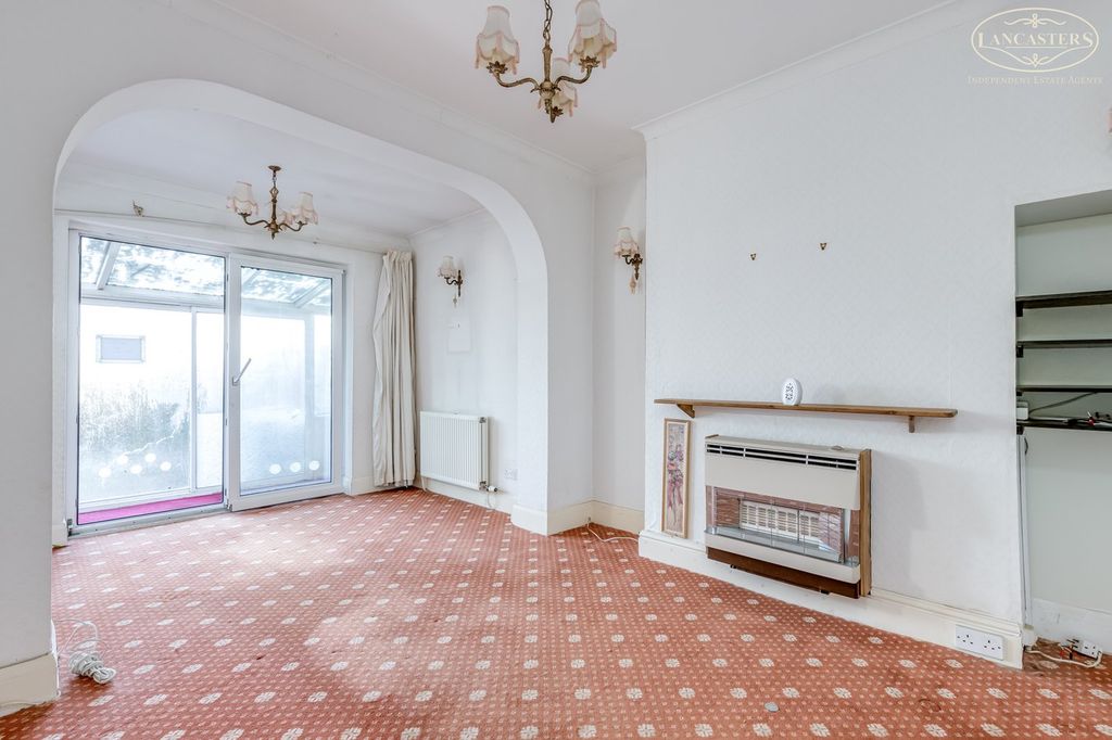 Property photo 3 of 19 Reception Room 2