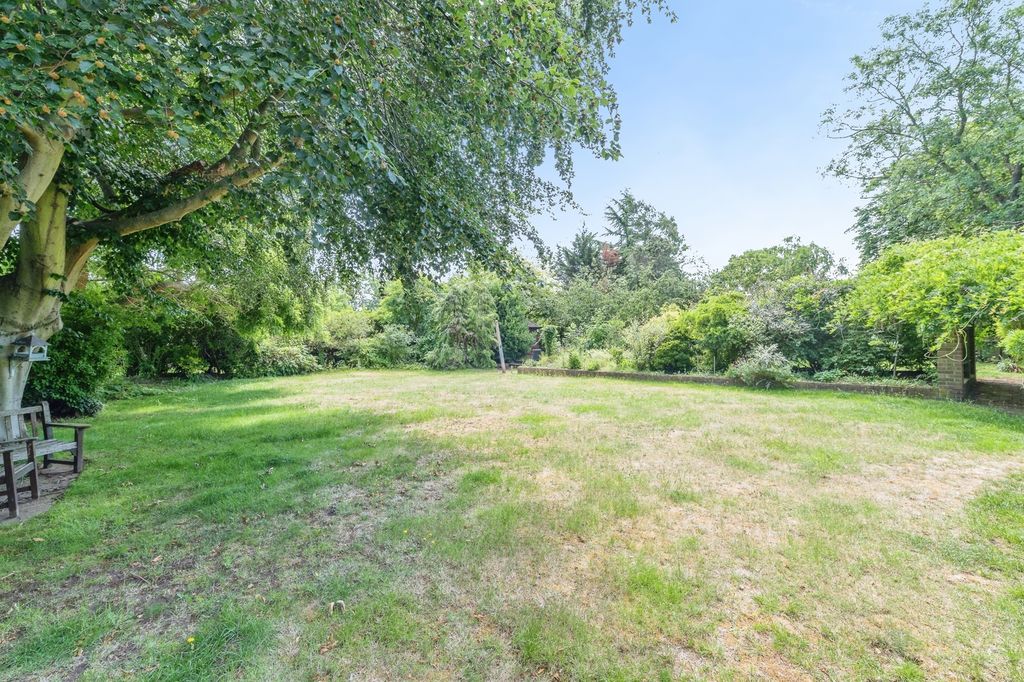 Property photo 2 of 34 Picture