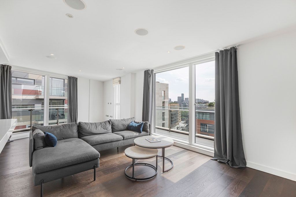 Property photo 3 of 34 Reception Room