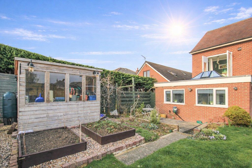 Additional image 22 of 5 bed detached house for saleValley Road, Dewsbury WF12