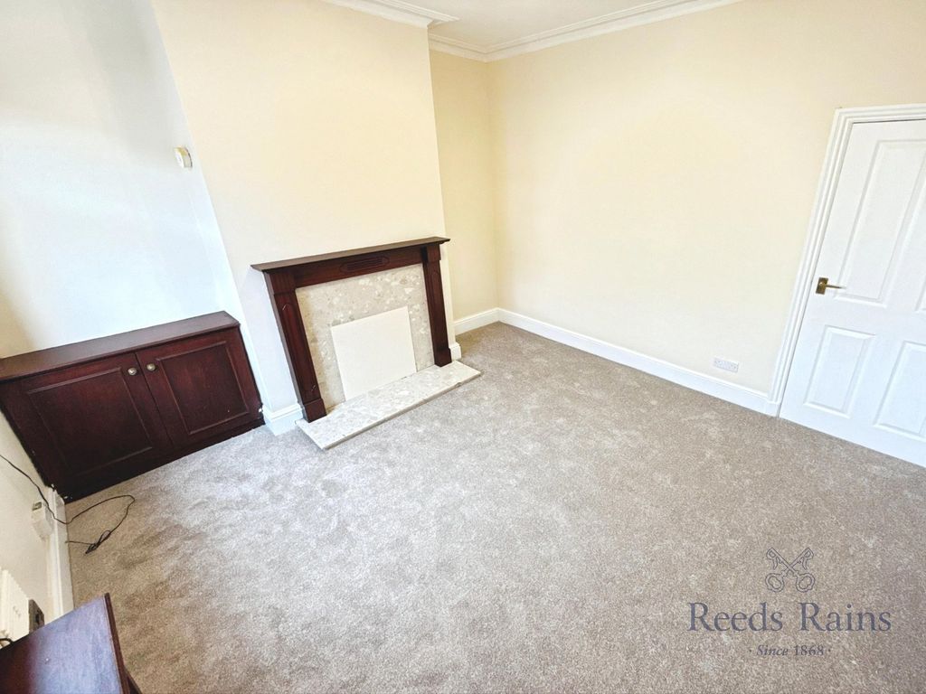 Property photo 2 of 12 Picture No. 06