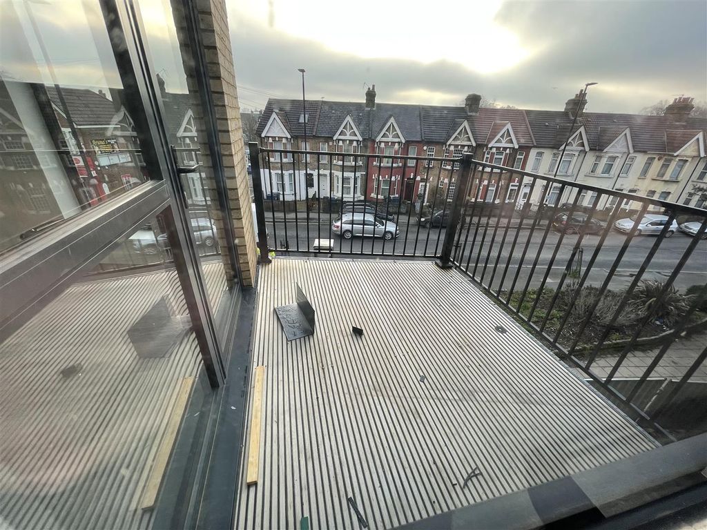 Property photo 3 of 10 Img_8063.Jpg