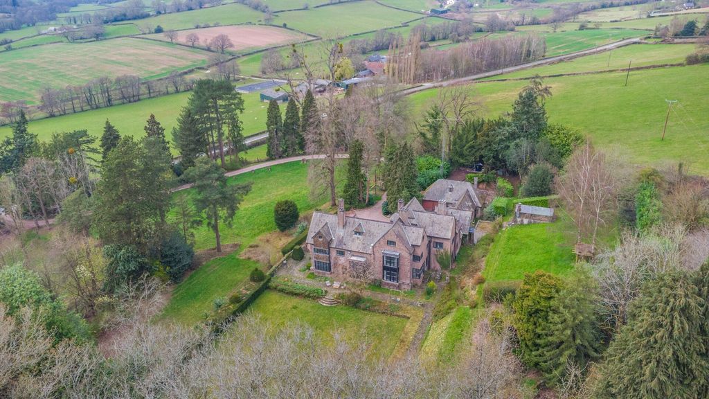 Property photo 1 of 42