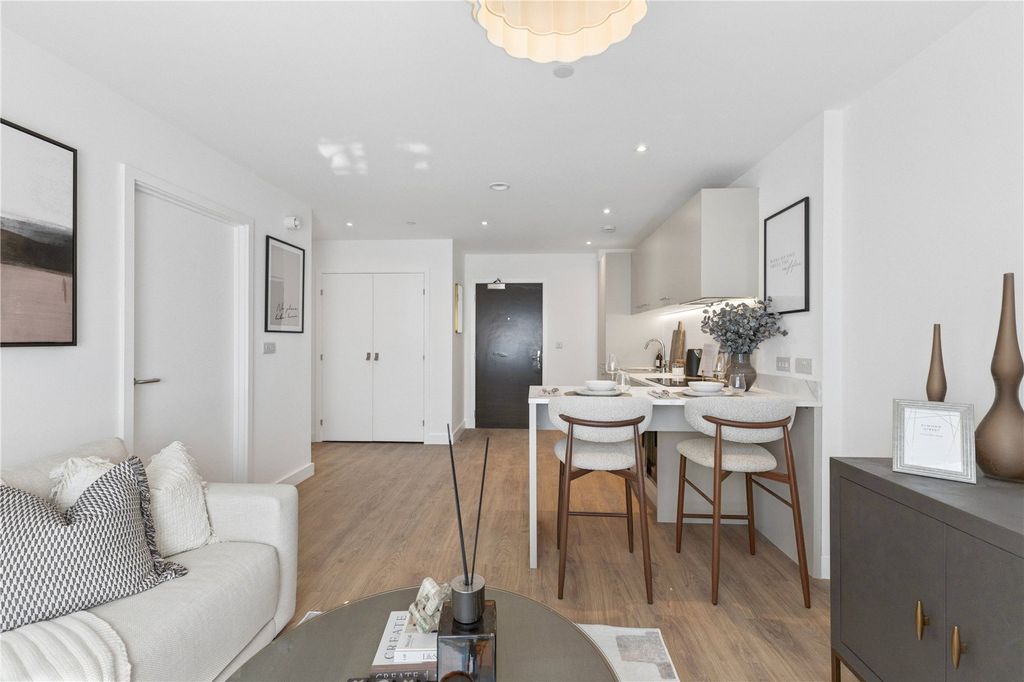 Property photo 2 of 11 Kitchen/Living/Diner