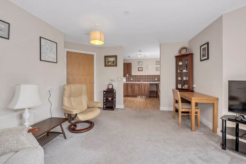 Property photo 3 of 10 Sitting Room