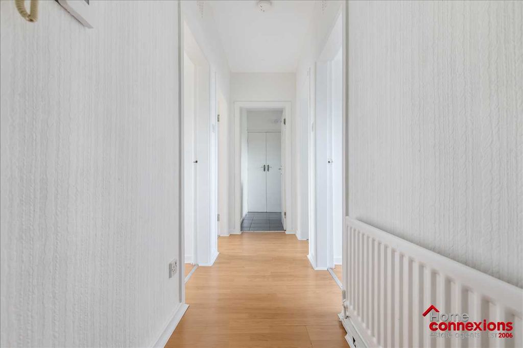 Property photo 2 of 15 Entrance Hallway