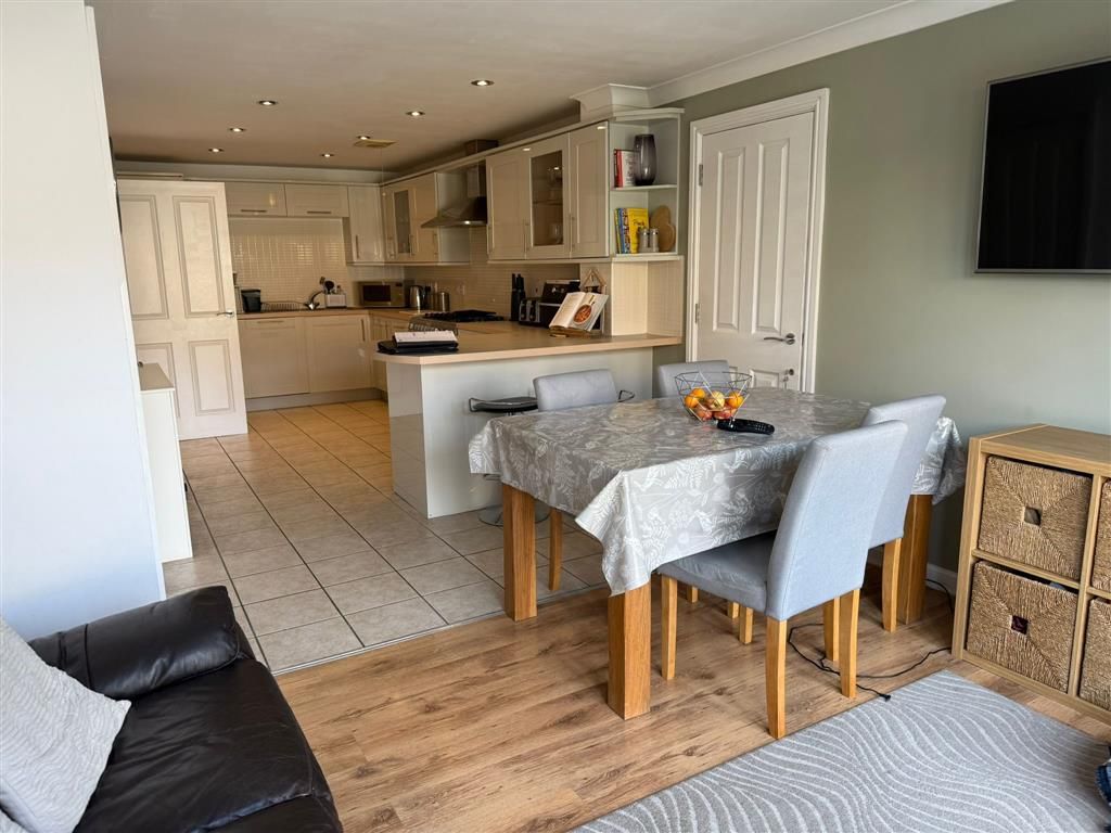 Property photo 2 of 7 Kitchen/Diner