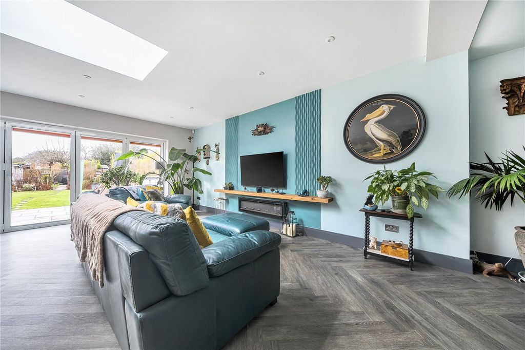 Property photo 3 of 21 Picture 3