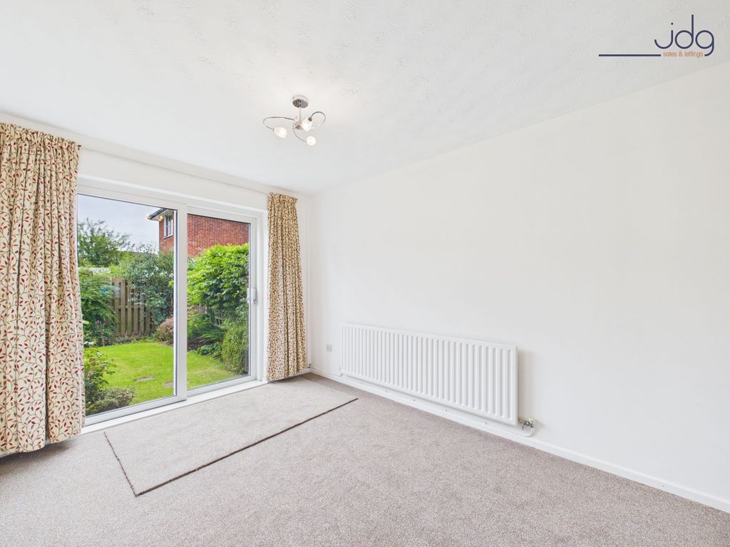 Property photo 3 of 12 Dining Room