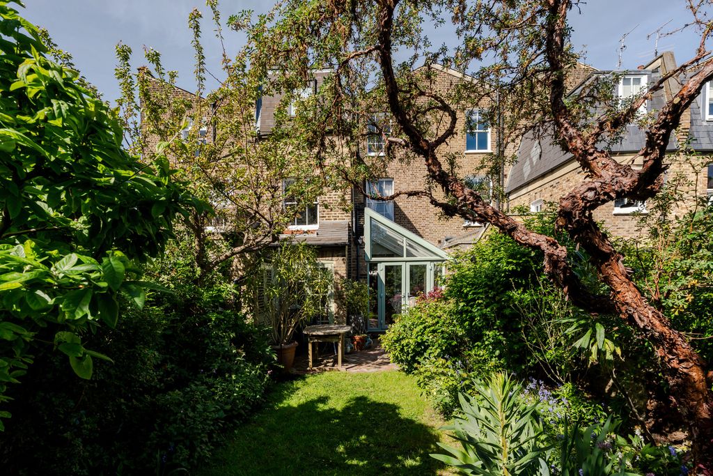 Property photo 3 of 25 338444 - 6 Ravenscourt Road-3.Jpeg