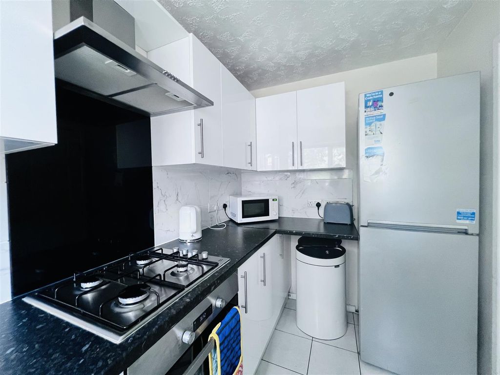 Property photo 3 of 10 Image00003.Jpeg