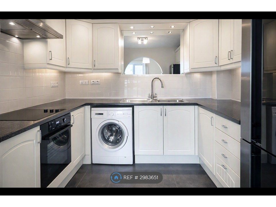 3 bed flat to rentWaterside, Exeter EX2 photo 4