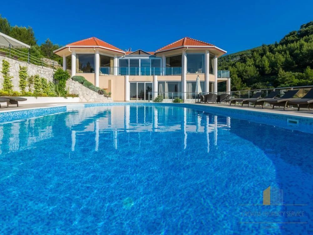 Property photo 1 of 63