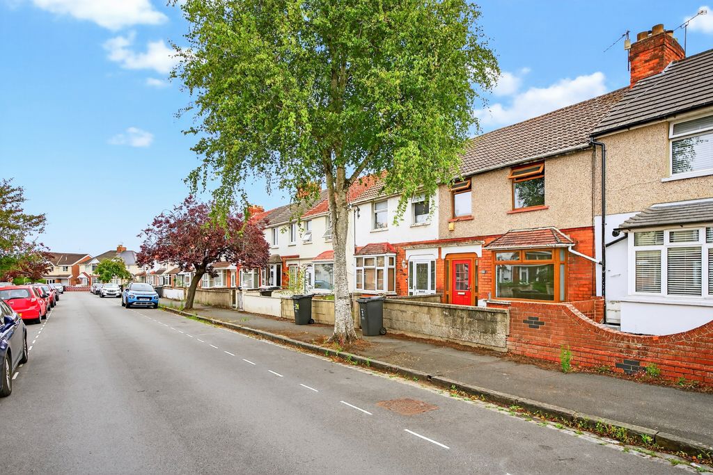 Property photo 1 of 18