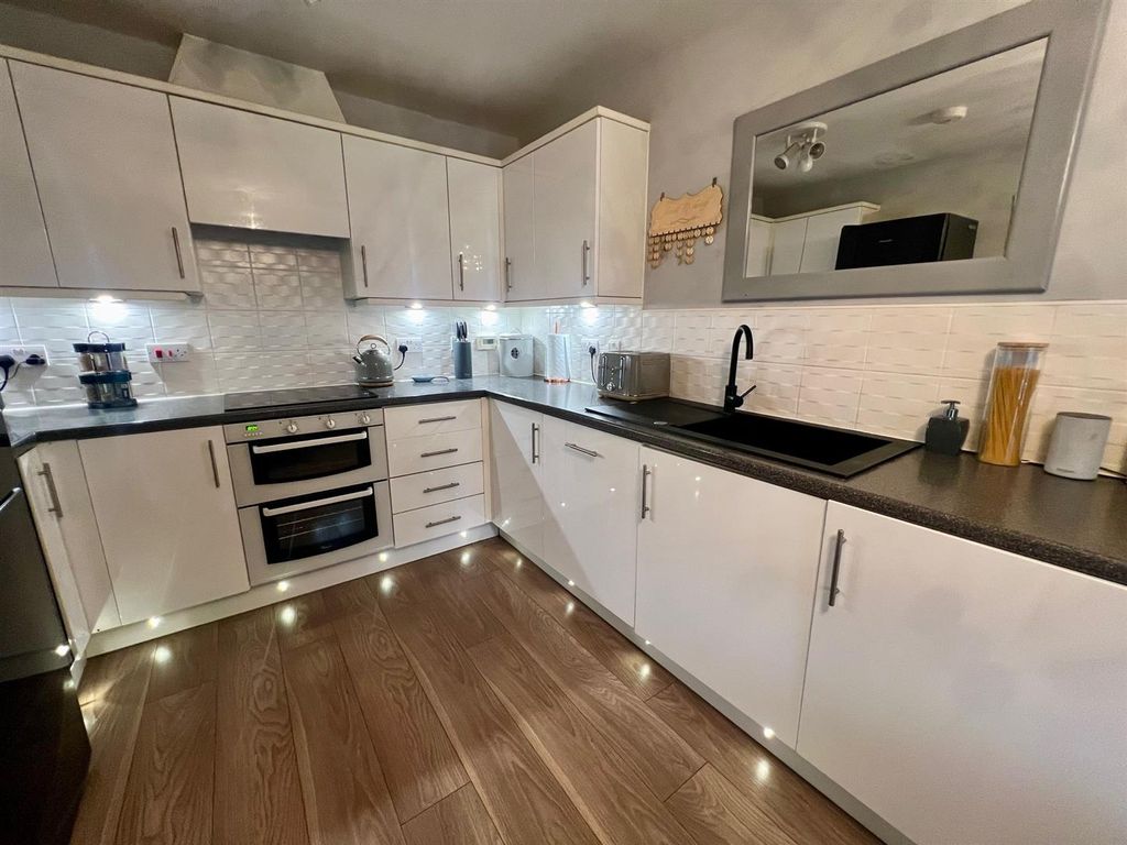 Property photo 2 of 29 Kitchen.Jpg