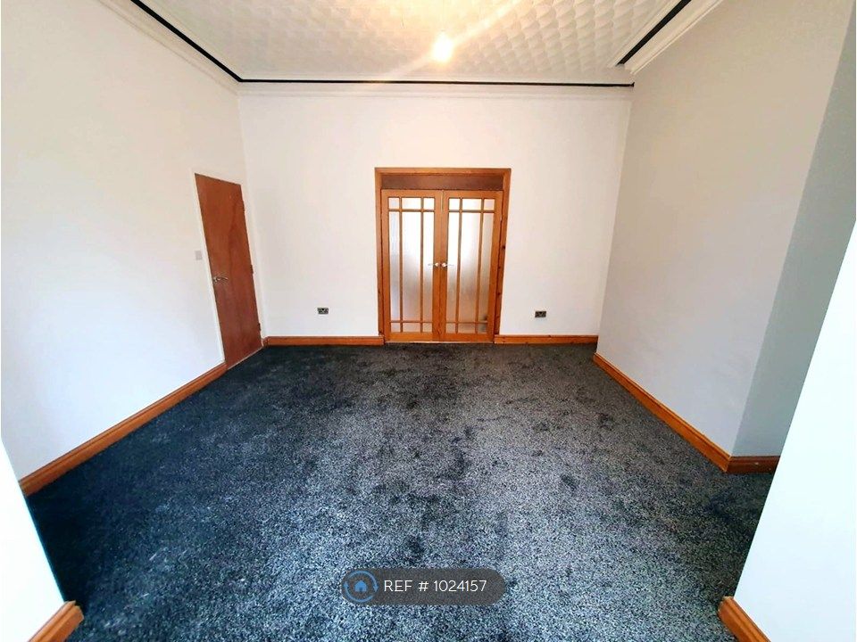 Property photo 3 of 17 Front Reception Room